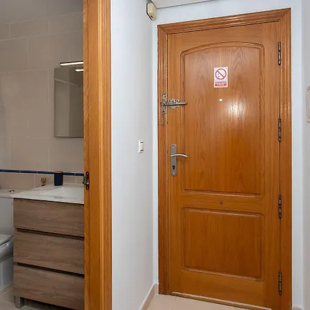 Апартаменти Playa Near Торрев'єха